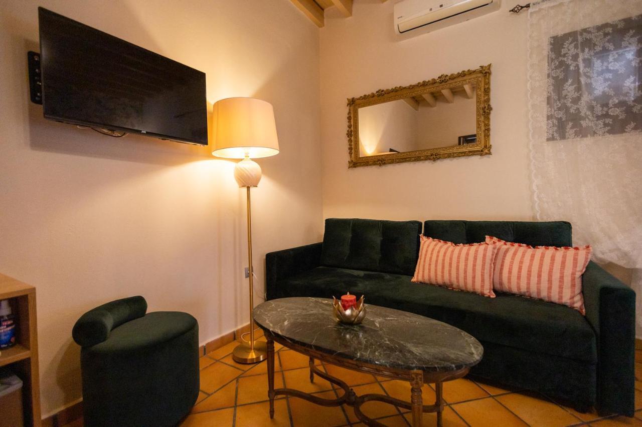 April Luxury Suites (Adults Only) Rhodes City المظهر الخارجي الصورة