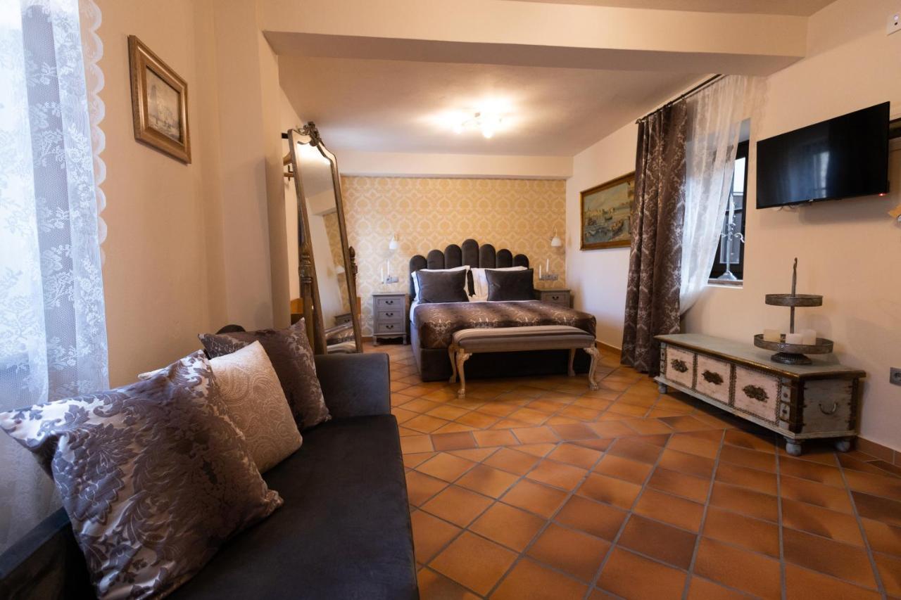 April Luxury Suites (Adults Only) Rhodes City المظهر الخارجي الصورة