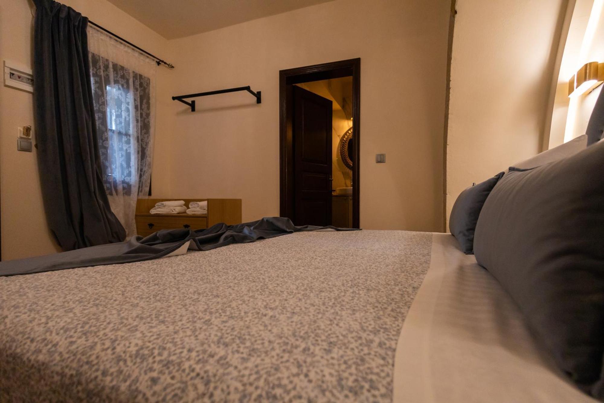April Luxury Suites (Adults Only) Rhodes City الغرفة الصورة